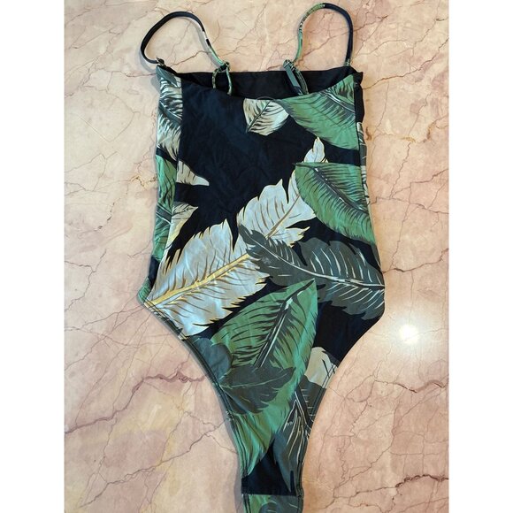 BEACH RIOT x REVOLVE Amber One Piece in Black Palm XSmall New Womens Swimsuit - Picture 5 of 9